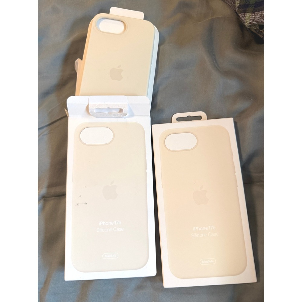 Apple iPhone 17e Silicone Case MagSafe Cream Sand New opened case